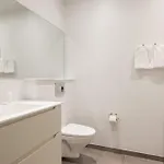 Apartment Stunning 5 Bedroom By The Lakes