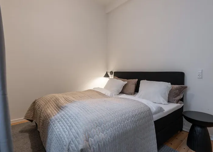 Stunning 5 Bedroom By The Lakes * Kopenhag