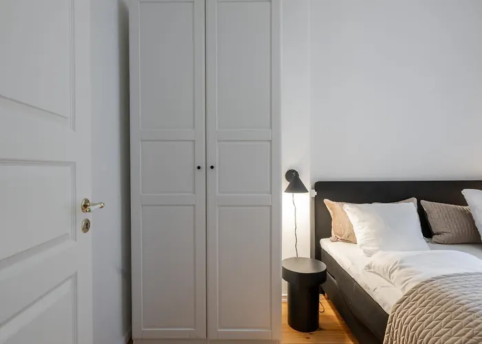 Apartamento Stunning 5 Bedroom By The Lakes *