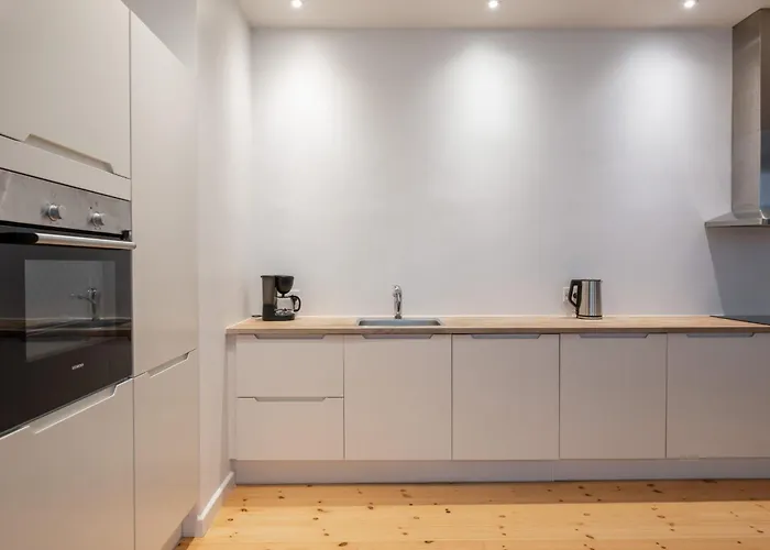 Stunning 5 Bedroom By The Lakes Apartamento Copenhaga